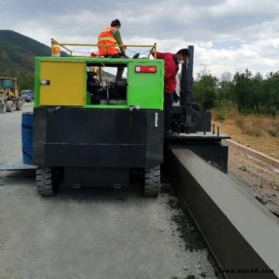 达沃机械全自动路缘石滑模成型机混凝土现浇路沿石成型机全自动路肩滑模机报价