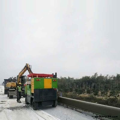 济宁生产供应公路路缘石滑模成型机混凝土现浇路沿石一次成型机可上门安装调试