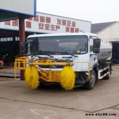 恒沃厂家生产供应道路围栏清洗车 城市隔离护栏清洗车 路沿石清洗机价格优安全可靠