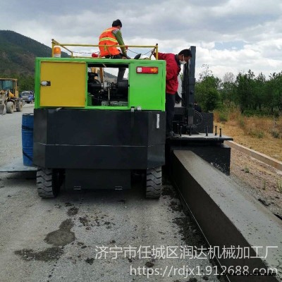 润达道路两边路沿石滑模机 自走式路肩成型设备 公路拦水带滑模