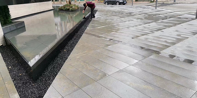 温泉池浴室用石英砖 仿海浪花石英砖地面砖厂家电话