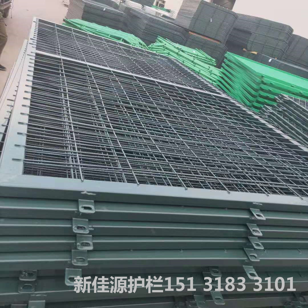 新佳源护栏网价格实力厂家 铁路护栏网 公路护栏网 浸塑护栏网 浸塑网片示例图18