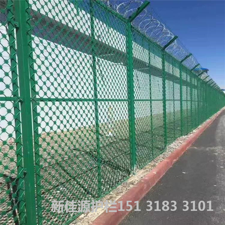 新佳源护栏网价格实力厂家 铁路护栏网 公路护栏网 浸塑护栏网 浸塑网片示例图8