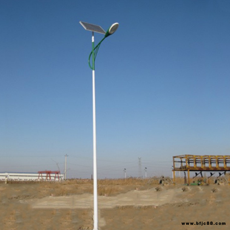 太阳能led路灯  河南濮阳5米30w庭院灯