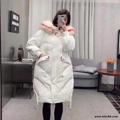 杭州四季青服装加盟 雪罗拉 欧时力 大山 冬款羽绒服 品牌折扣女装加盟 尾货加盟 包调换