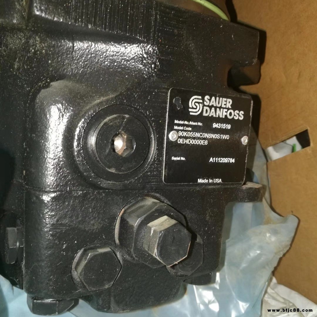 徐工柳工常压路机行走马达danfoss：90K055NCON8NOS1W00N0,行走马达现货批发，维修。