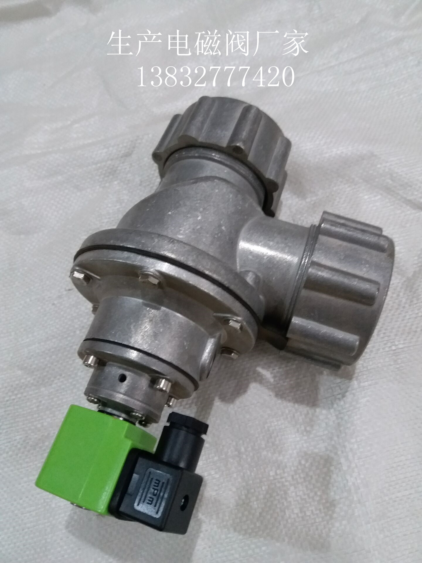 袋式螺母直角 DCF-Z-40DD 1.5寸.jpg