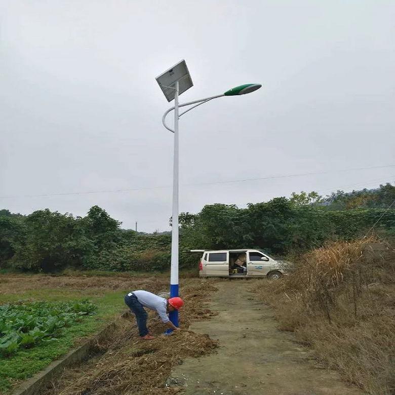 和布克赛尔太阳能路灯和布克赛尔太阳能路灯价格厂家直销