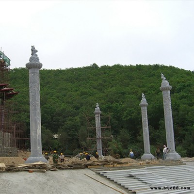 汉白玉文化柱石雕图腾柱寺庙石雕龙柱生产厂家